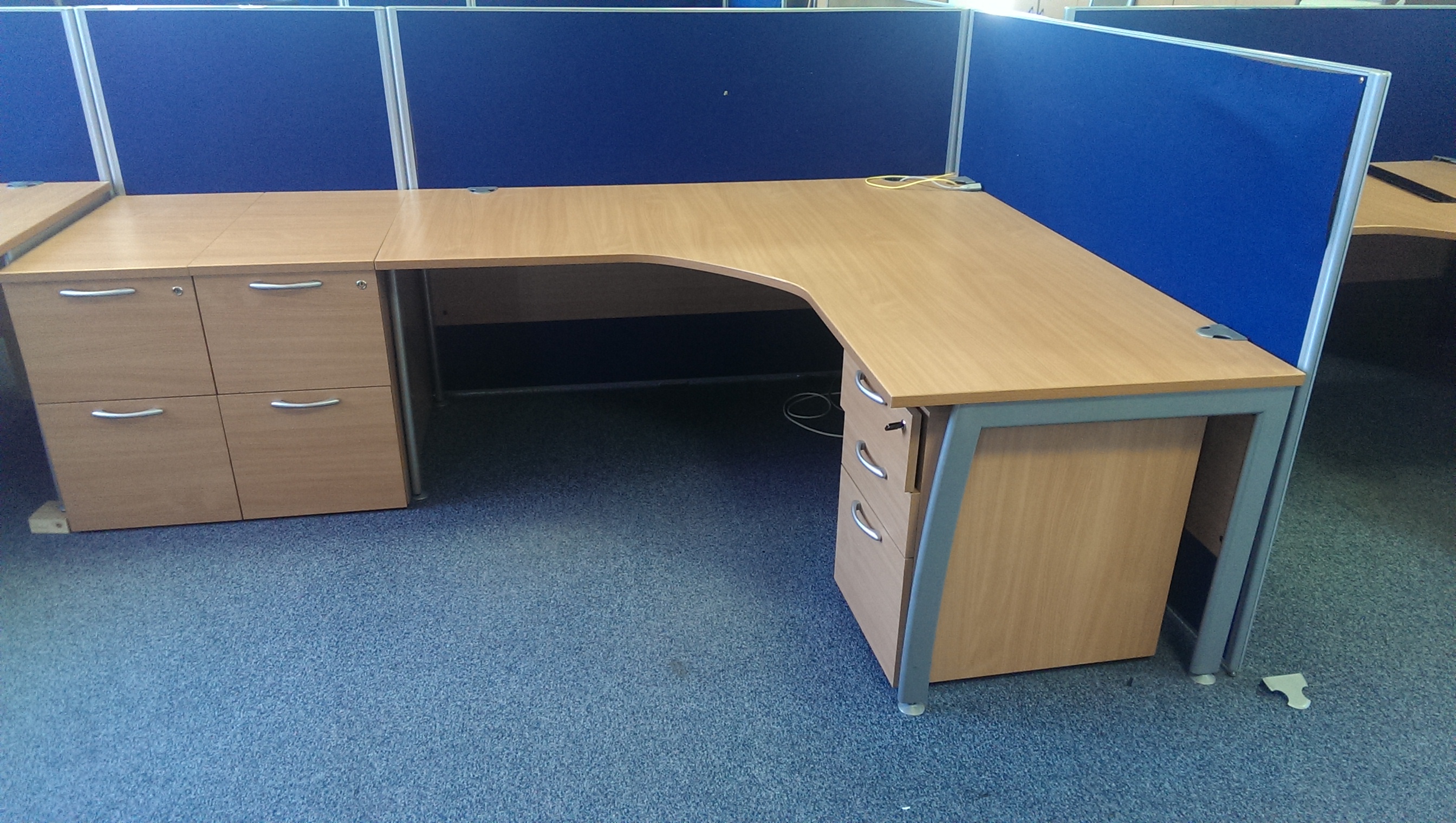 Beech Managers Desk-image